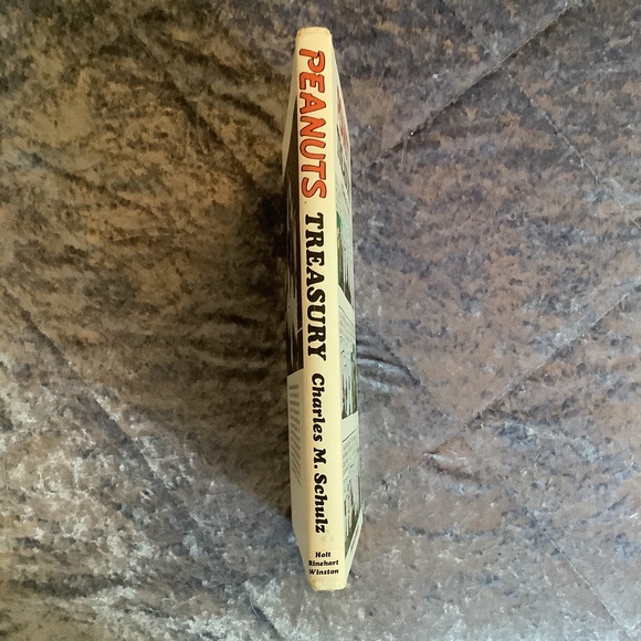 Peanuts Treasury - Picture 3 of 16